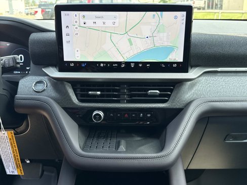 New 2025 Ford Explorer Platinum image 11