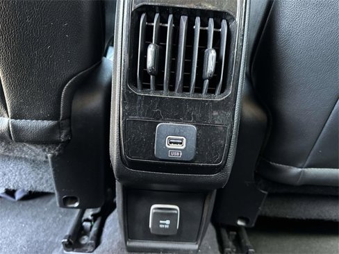 Used 2022 Jeep Compass Limited image 14