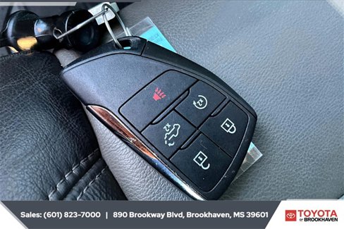 Used 2024 Chevrolet Silverado 1500 ZR2 w/ Technology Package image 9