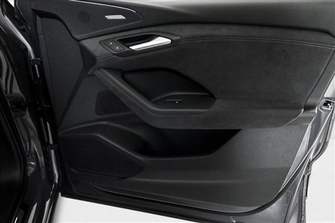Certified 2025 Audi SQ6 e-tron Prestige image 20