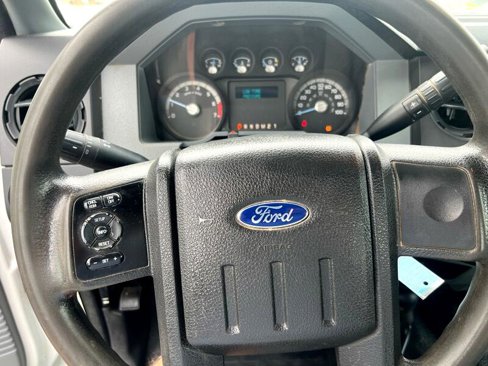 Used 2015 Ford F250 XL w/ Power Equipment Group image 17