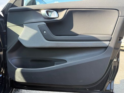 Used 2022 Polestar Polestar 2 w/ Plus Package image 33