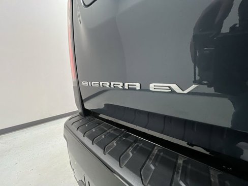 New 2026 GMC Sierra EV Elevation w/ Premium Package image 31