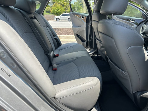 Used 2014 Hyundai Sonata SE image 22