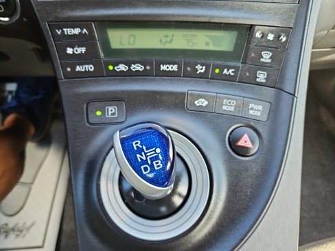 Used 2011 Toyota Prius Five image 29