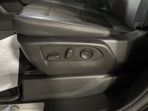 Used 2024 Chevrolet Silverado 1500 High Country w/ High Country Premium Package image 14