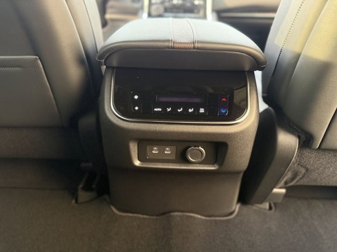 New 2026 Nissan Armada SL w/ Captain's Chari Seat Package image 26