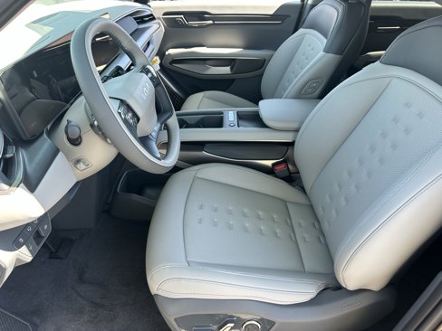 New 2026 Kia EV9 Wind image 17