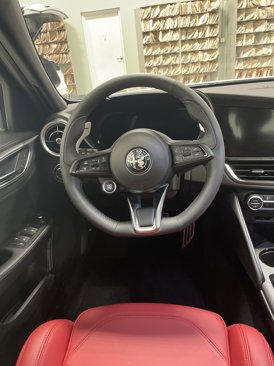 New 2025 Alfa Romeo Giulia AWD w/ Veloce Package AWD image 12