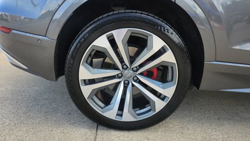 Used 2019 Audi Q8 Premium Plus image 15