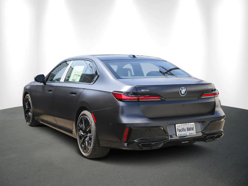 New 2026 BMW 760i xDrive w/ Premium Package image 4
