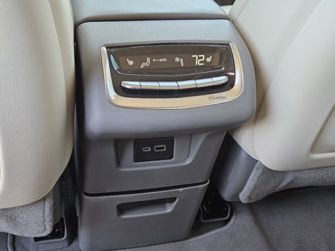 Certified 2023 Cadillac XT6 Premium Luxury w/ LPO, Premium Carpet Package image 17