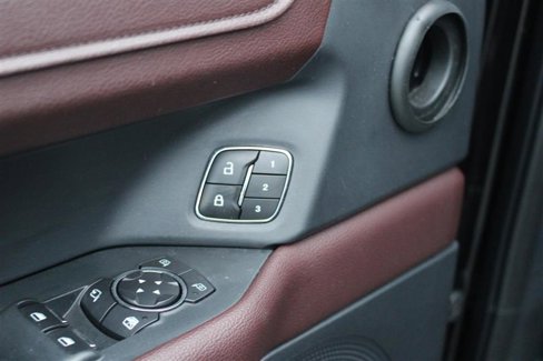 Used 2024 Ford Expedition Max Limited image 12