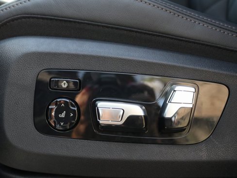 New 2026 BMW X5 xDrive40i w/ M Sport Package image 9