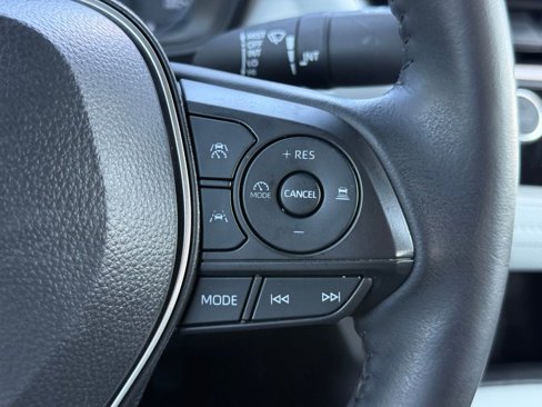 Used 2024 Toyota Corolla SE image 29