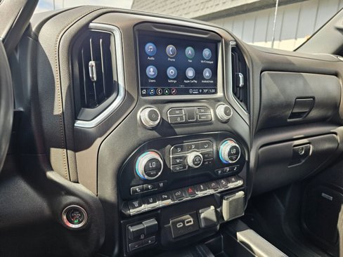 Used 2023 GMC Sierra 3500 AT4 w/ AT4 Premium Plus Package image 32