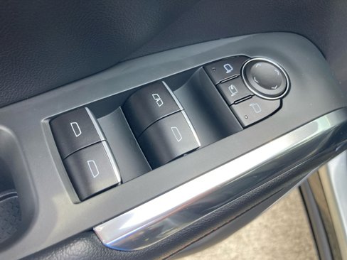 New 2026 Chevrolet Traverse RS w/ LPO, Floor Liner Package image 21