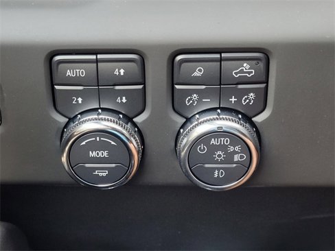 New 2026 GMC Sierra 2500 AT4 w/ AT4 Premium Plus Package image 18