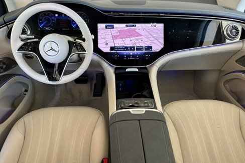 New 2026 Mercedes-Benz EQS 400 4MATIC SUV image 13
