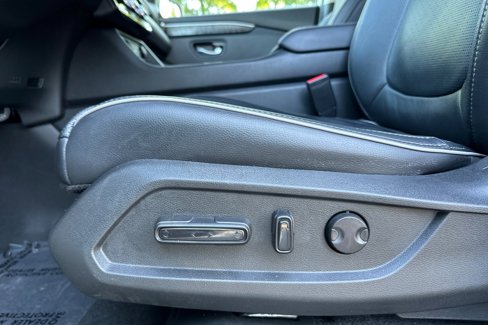 Used 2025 Honda Pilot Elite image 14