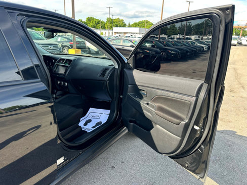 Used 2021 Mitsubishi Outlander Sport ES image 9