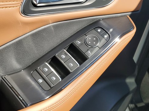 New 2026 Nissan Rogue Platinum image 17