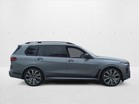 New 2026 BMW X7 M60i image 6