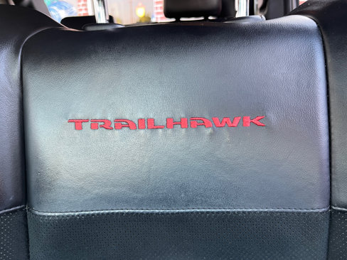 Used 2017 Jeep Grand Cherokee Trailhawk image 13