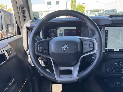 Used 2024 Ford Bronco Badlands w/ Sasquatch Package image 15