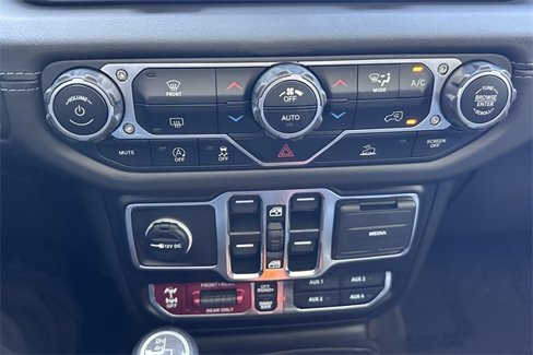 New 2025 Jeep Wrangler Unlimited Rubicon image 19