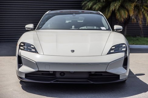 Certified 2025 Porsche Taycan Turbo image 7