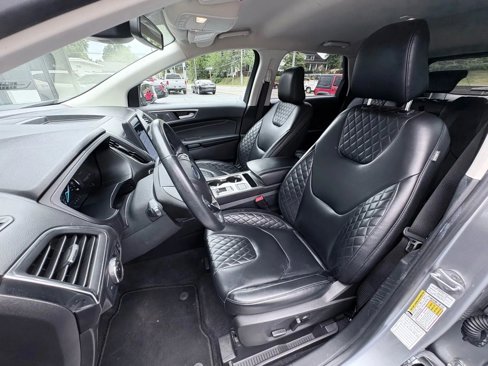 Used 2023 Ford Edge Titanium image 12