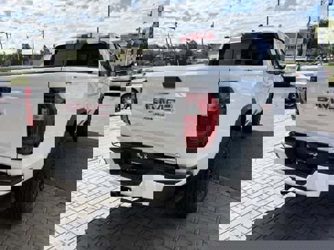 New 2026 GMC Canyon Elevation w/ Convenience Package image 7