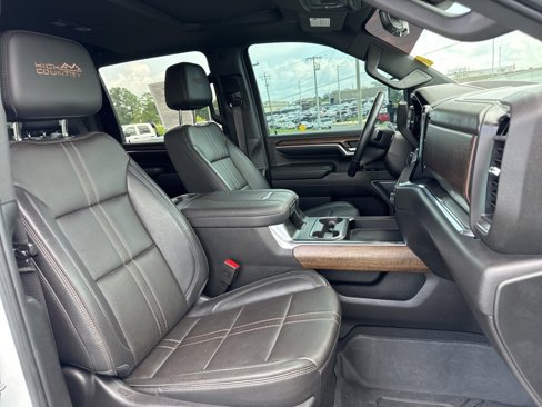 Used 2024 Chevrolet Silverado 2500 High Country w/ High Country Premium Package image 28