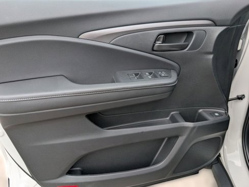 New 2026 Honda Ridgeline Sport image 14