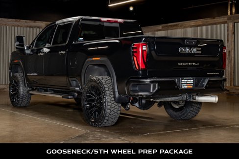 Used 2025 GMC Sierra 3500 Denali w/ Denali Reserve Package image 7