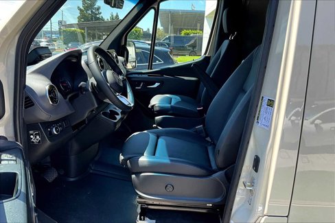 New 2025 Mercedes-Benz Sprinter 2500 image 9