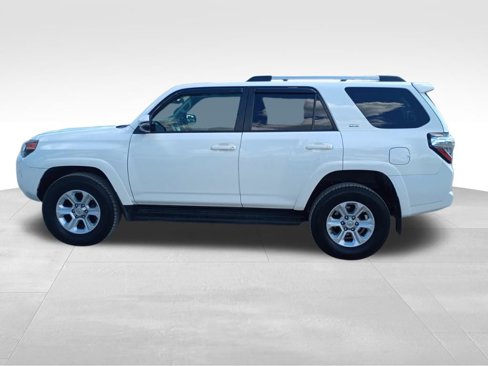 Used 2021 Toyota 4Runner SR5 Premium image 8