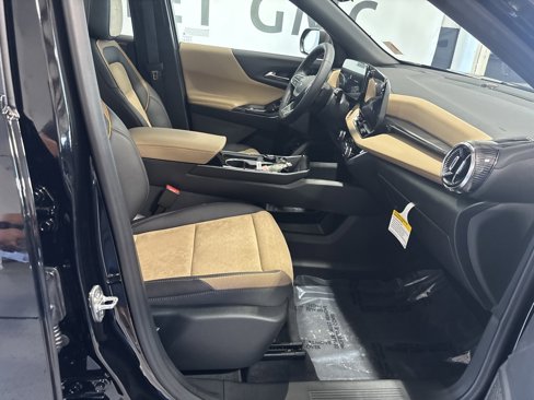 New 2026 Chevrolet Equinox ACTIV w/ Safety and Technology Package image 27