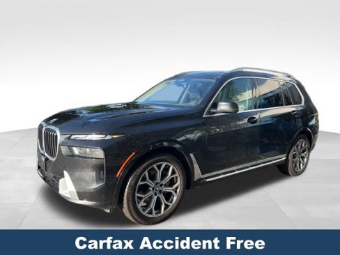 Used 2024 BMW X7 xDrive40i image 3