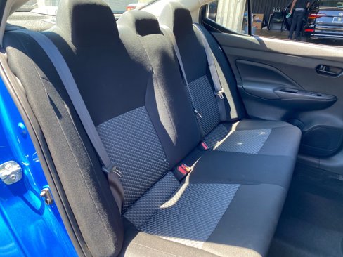 Used 2024 Nissan Versa S w/ Trunk Package image 20