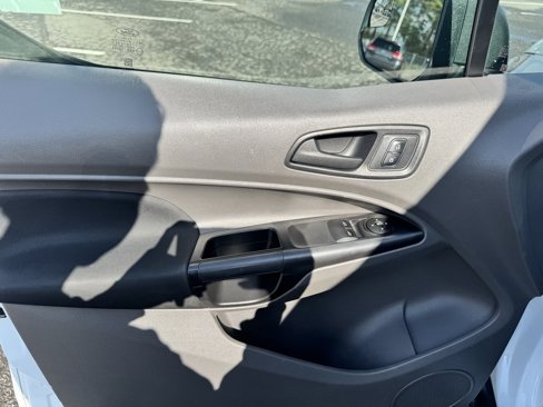 Used 2020 Ford Transit Connect XL image 19