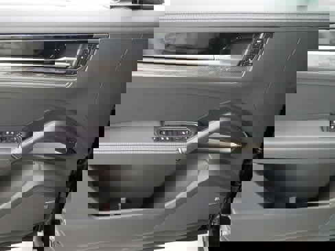 New 2025 Porsche Cayenne Turbo image 11