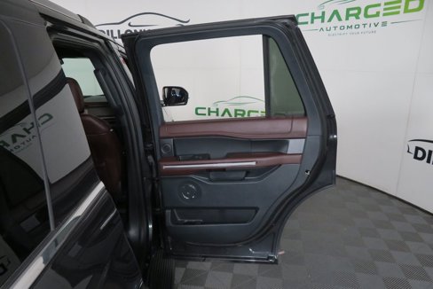 Used 2024 Ford Expedition Limited image 32