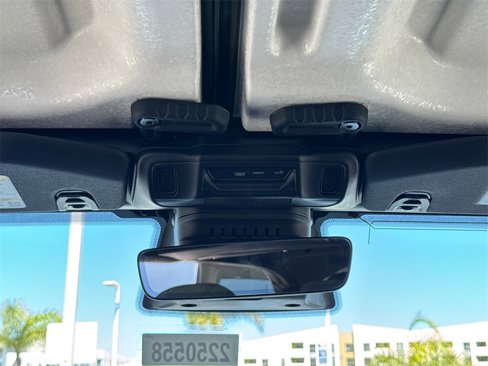 New 2025 Jeep Wrangler Unlimited Rubicon w/ Technology Group image 25