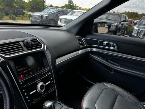 Used 2018 Ford Explorer Sport image 11