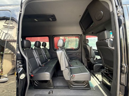 Used 2021 Mercedes-Benz Sprinter 2500 image 21
