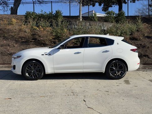 New 2024 Maserati Levante GT Ultima image 6