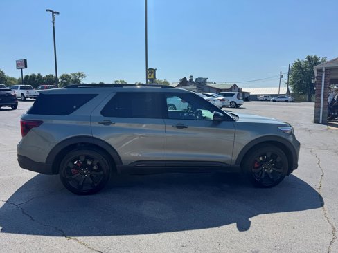 Used 2020 Ford Explorer ST w/ ST Street Pack image 6