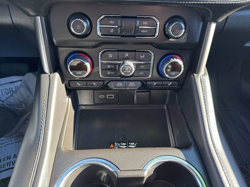 Used 2023 Chevrolet Tahoe Z71 w/ Z71 Off-Road Package image 33